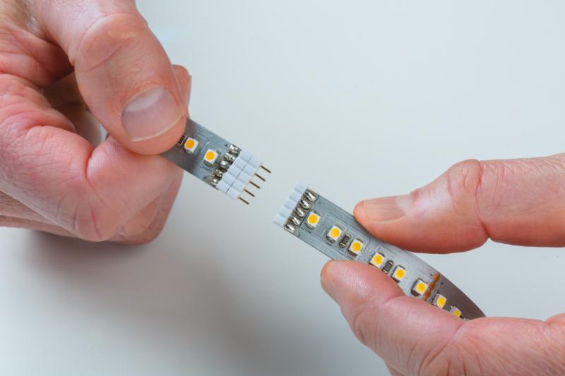 Kit bandeau led MaxLED 250 lm "Blanc Chaud" pour corniche éclairage indirect