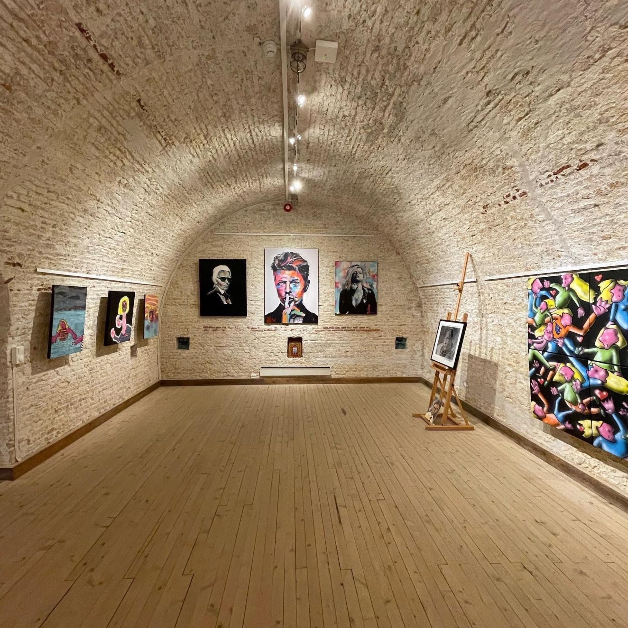 Cimaise Click Rail Pro + clips de fixation + vis & chevilles multimatériaux - Cimaise Tableau Artiteq