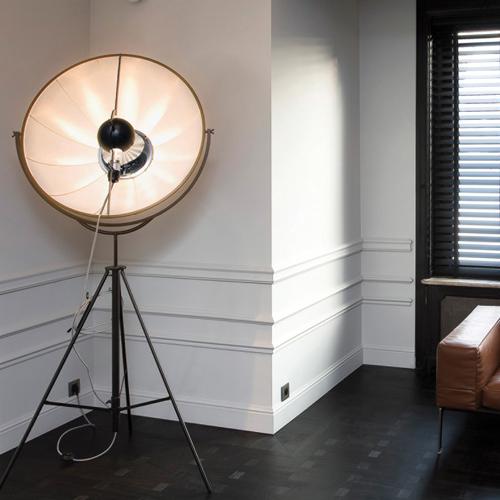 P4020 Cimaise murale Orac Decor - 5x3x200cm (h x p x L) - moulure décorative polyuréthane