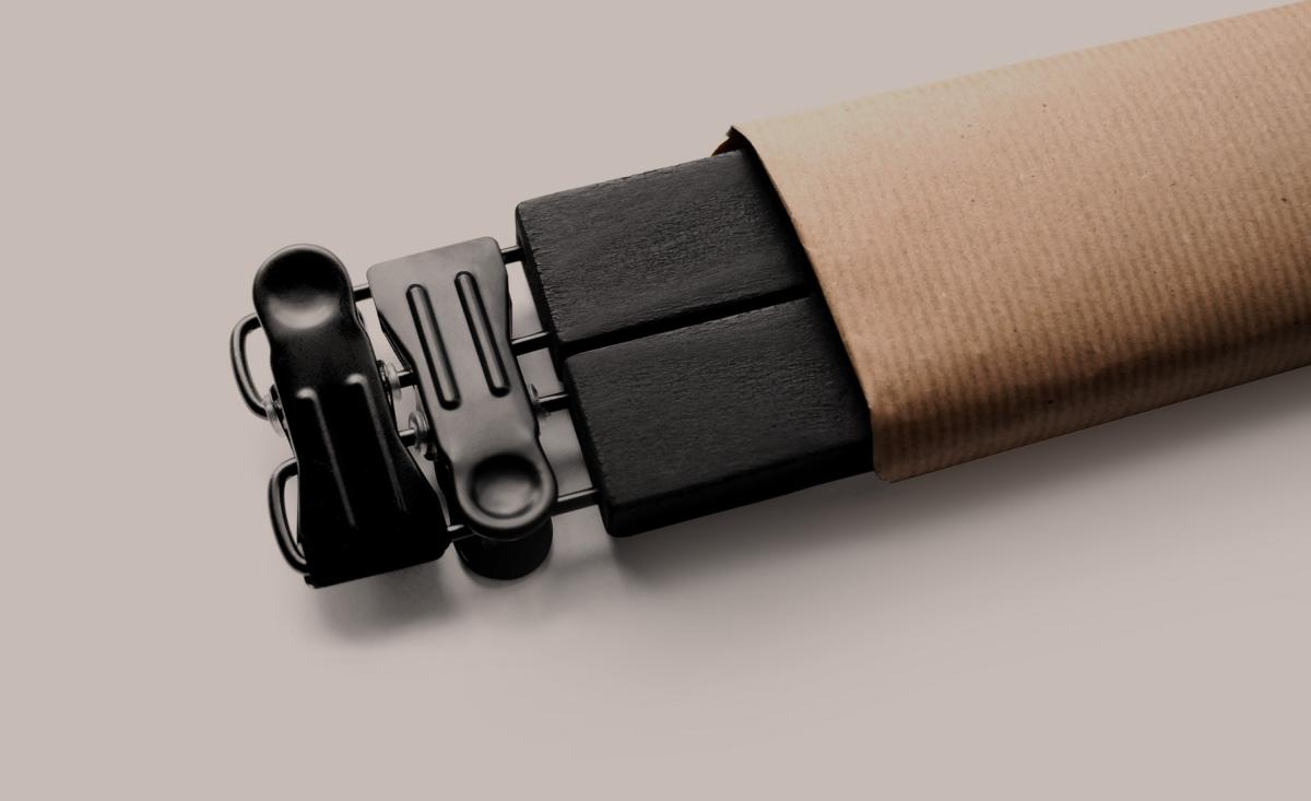 Porte Affiche Poster Pant noir - Suspension de poster en bois