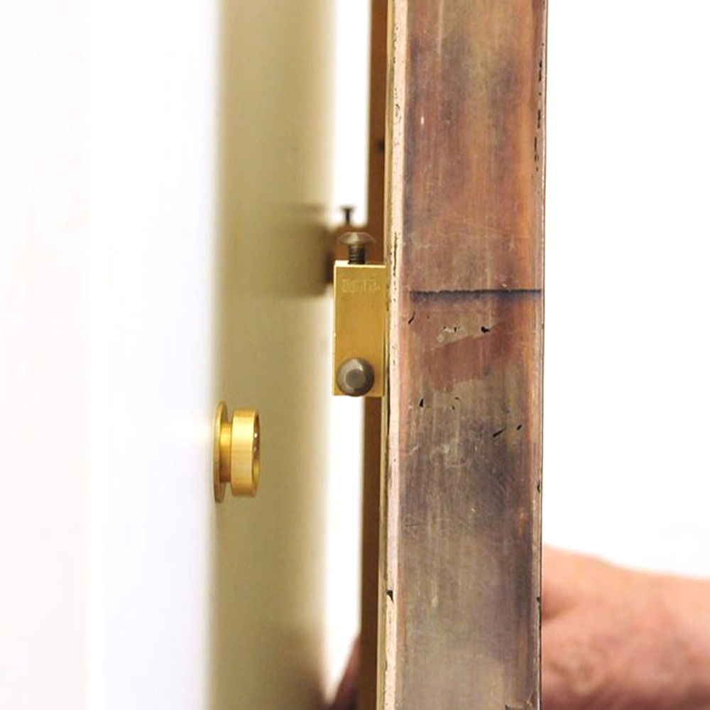 Paire de platine sécurisée à visser sur cadre/châssis bois 80 kg (TS S)
