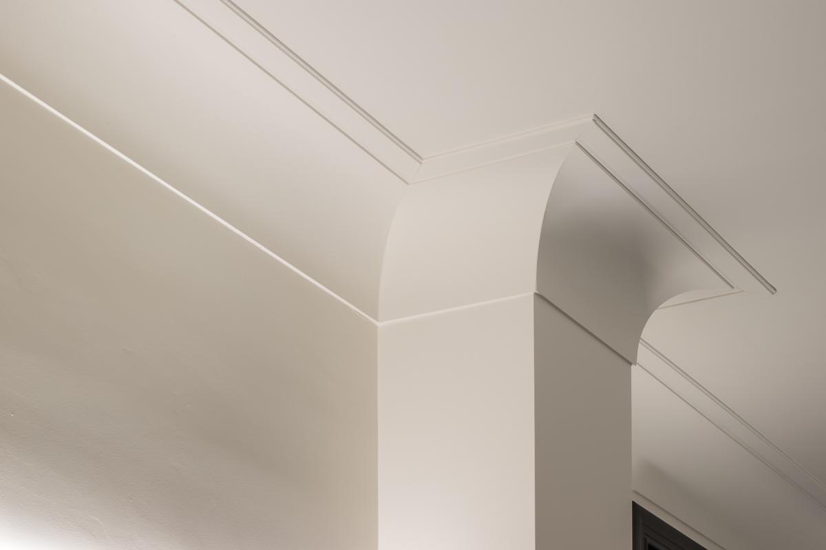 P9900 Cimaise murale Orac Decor - 8x1x200cm (h x p x L) - moulure décorative polyuréthane