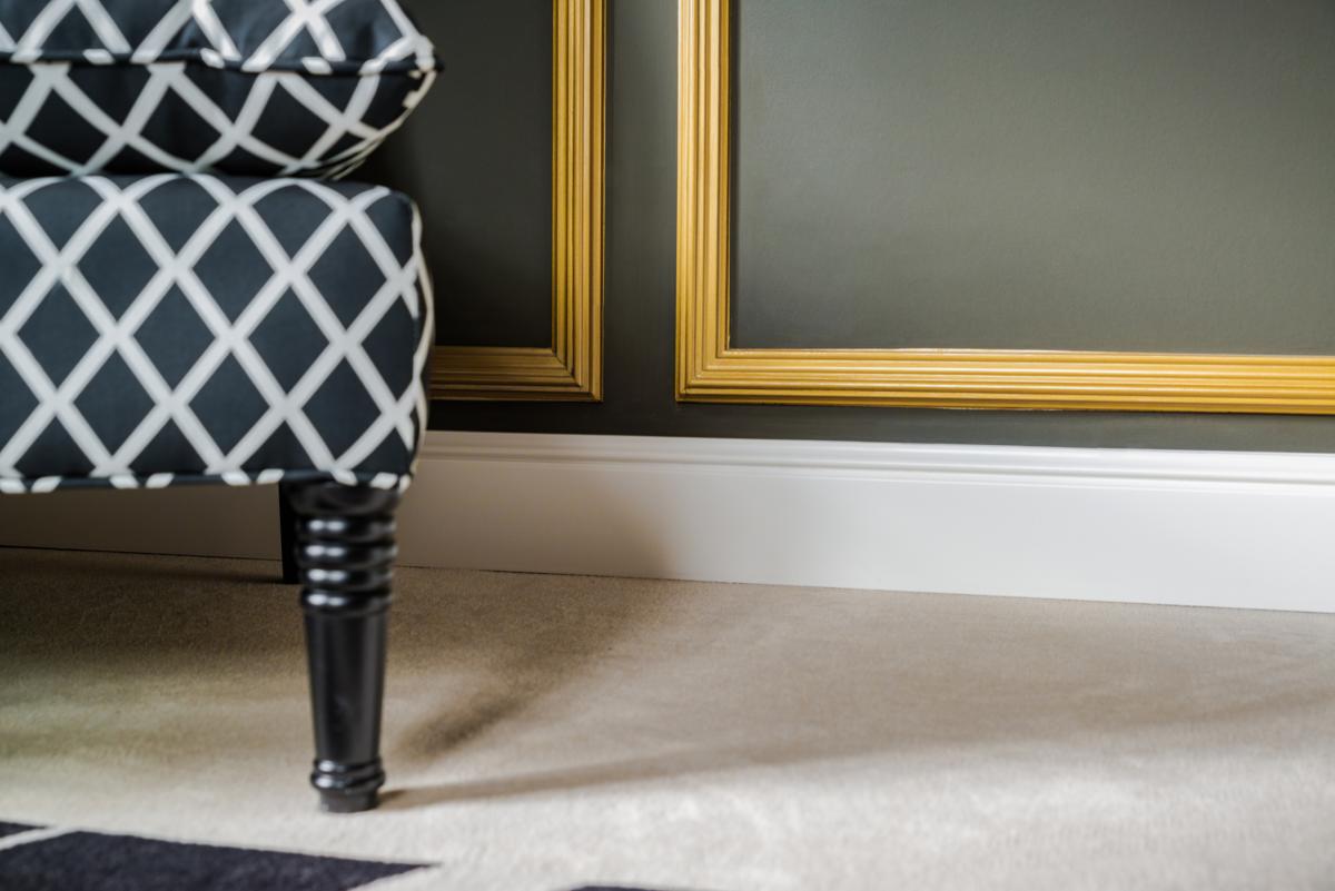 P9040 Cimaise murale Orac Decor - 5x2,5x200 (h x p x L) - moulure décorative polyuréthane