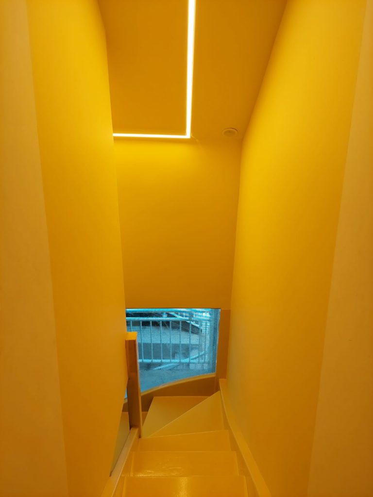 Profile aluminium pour ruban Led avec diffuseur clipsable - utilisable avec les corniches d'éclairage Orac