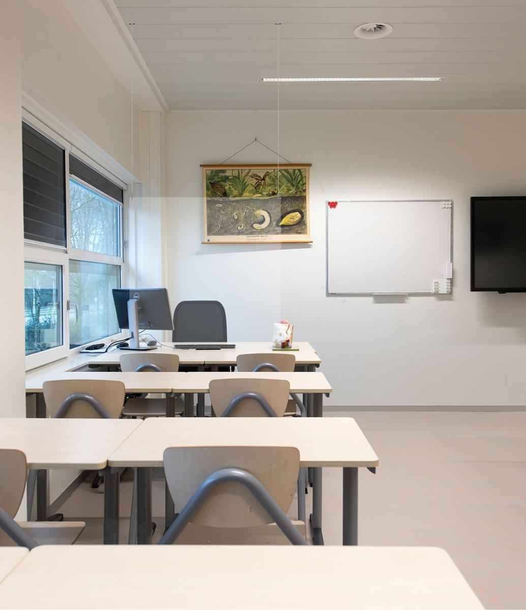 Set de suspension faux plafond pour plexi PLV