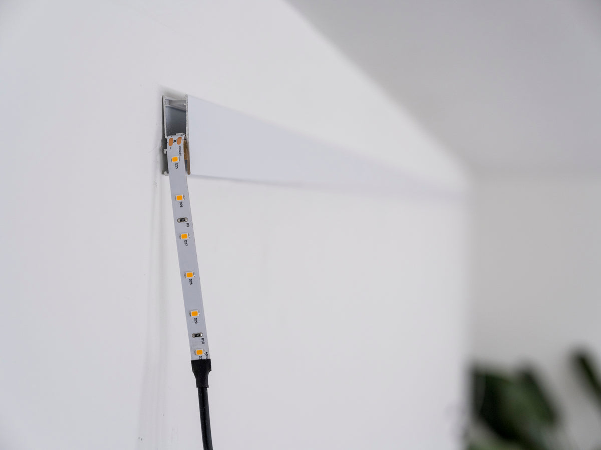 cimaise tableau eclairage bandeau led